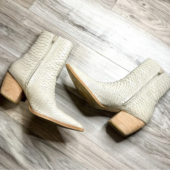 Matisse Caty Ankle Boot - Ivory Snake - Picture 7 of 13